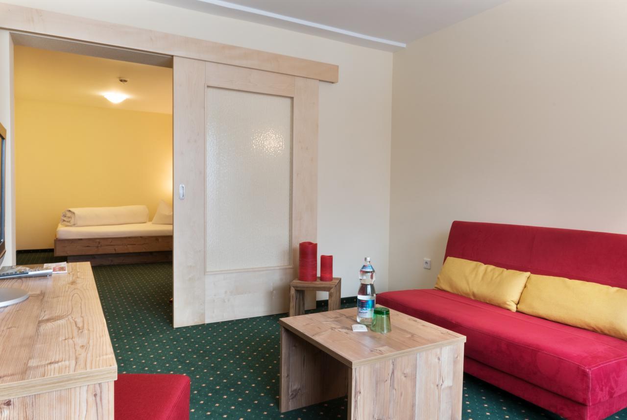 Hotel Waldcafe ゼルデン エクステリア 写真